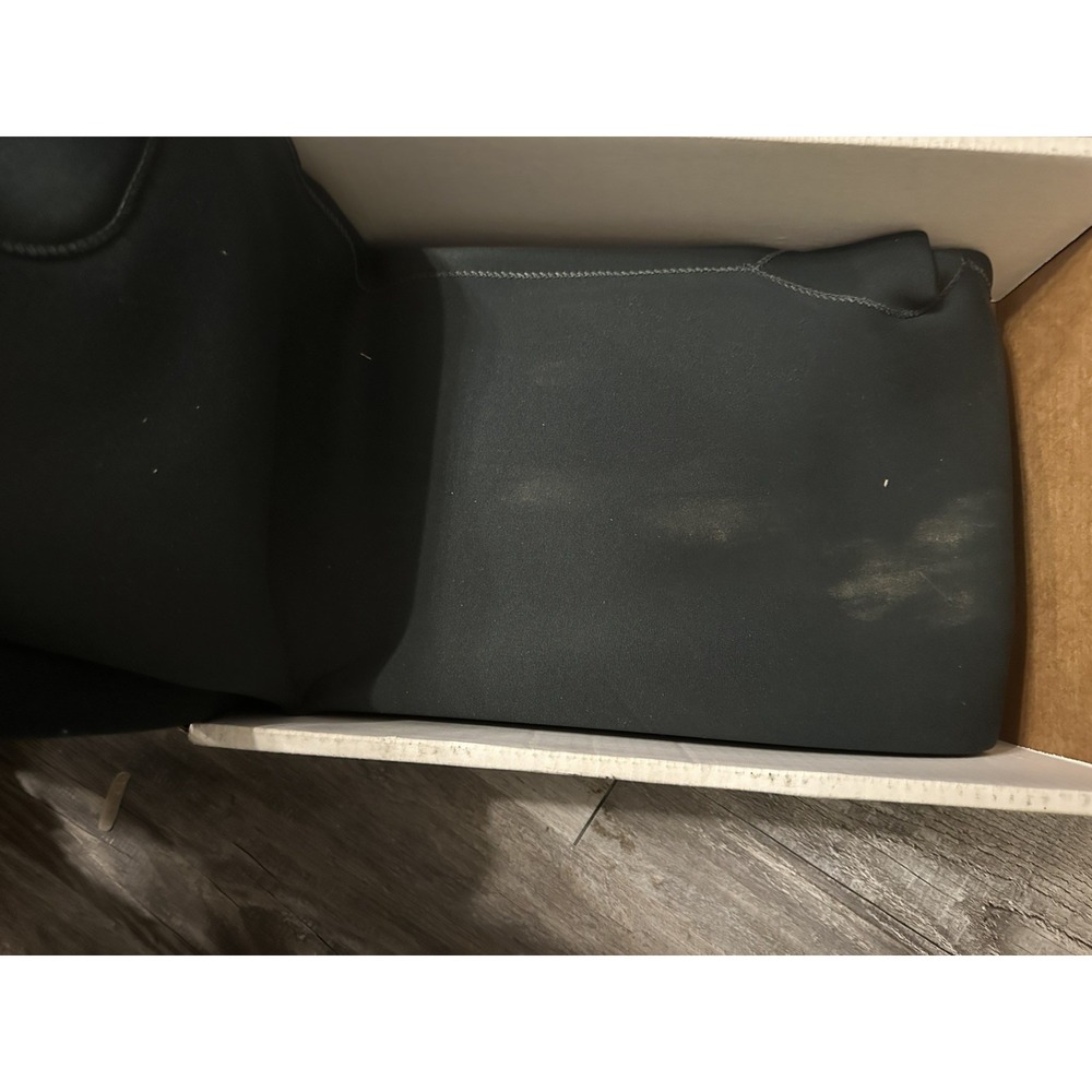 Hodgman Neoprene Chest Bootfoot Fishing‎ Waders Size L  in Box
